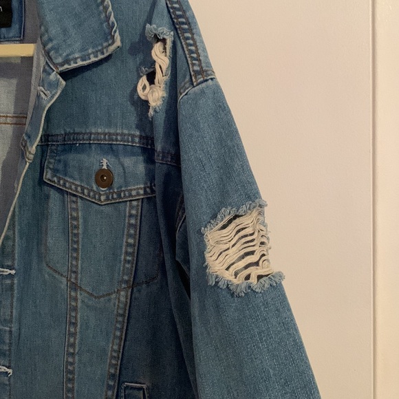 [M] 🧥F21 distressed jean jacket - Picture 4 of 7